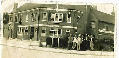 QueensHead%20Pub%20Botwell%20Lane%20Hayes%20circa%201950.jpg